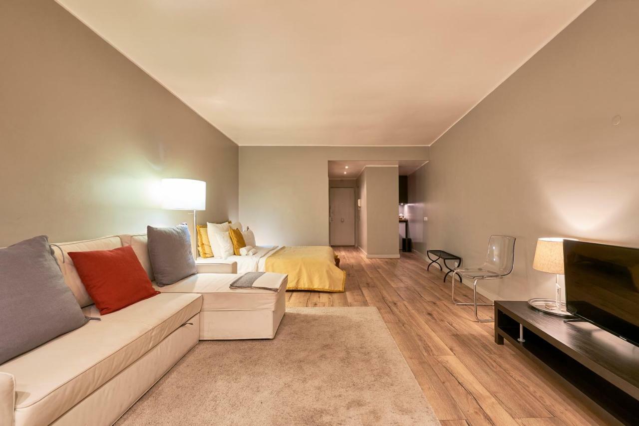 Beachfront Cascais,Estoril Apartment Luaran gambar