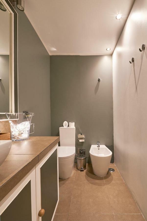 Beachfront Cascais,Estoril Apartment Luaran gambar