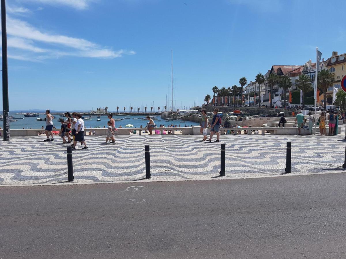 Beachfront Cascais,Estoril Apartment Luaran gambar