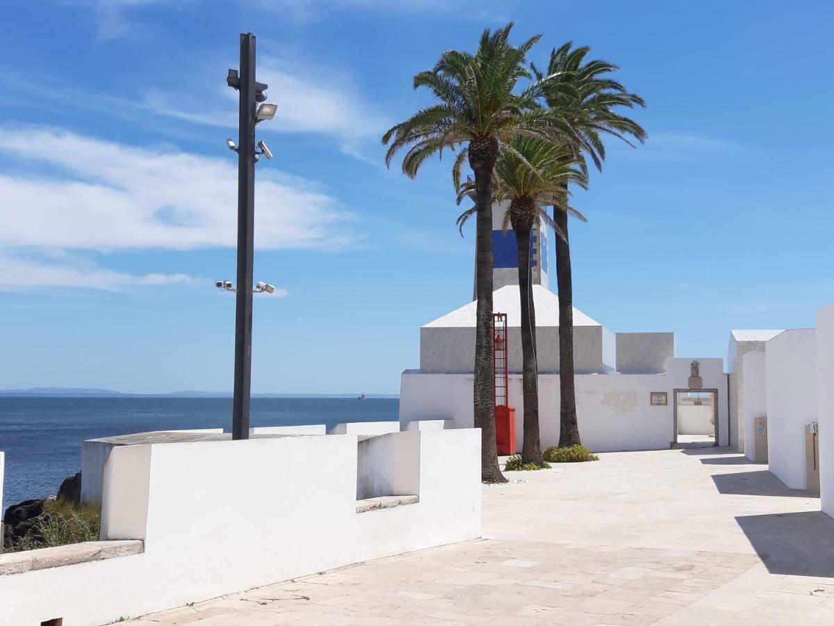 Beachfront Cascais,Estoril Apartment Luaran gambar