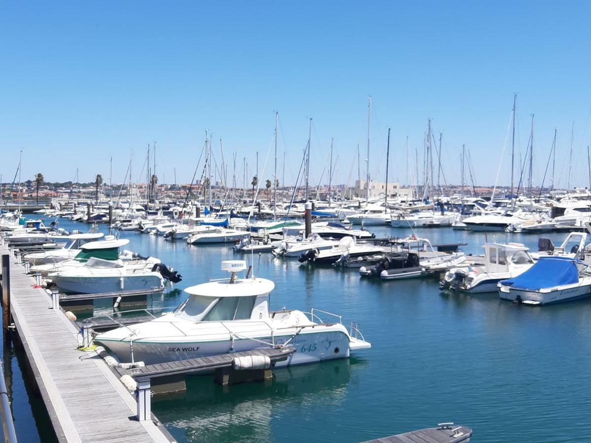Beachfront Cascais,Estoril Apartment Luaran gambar