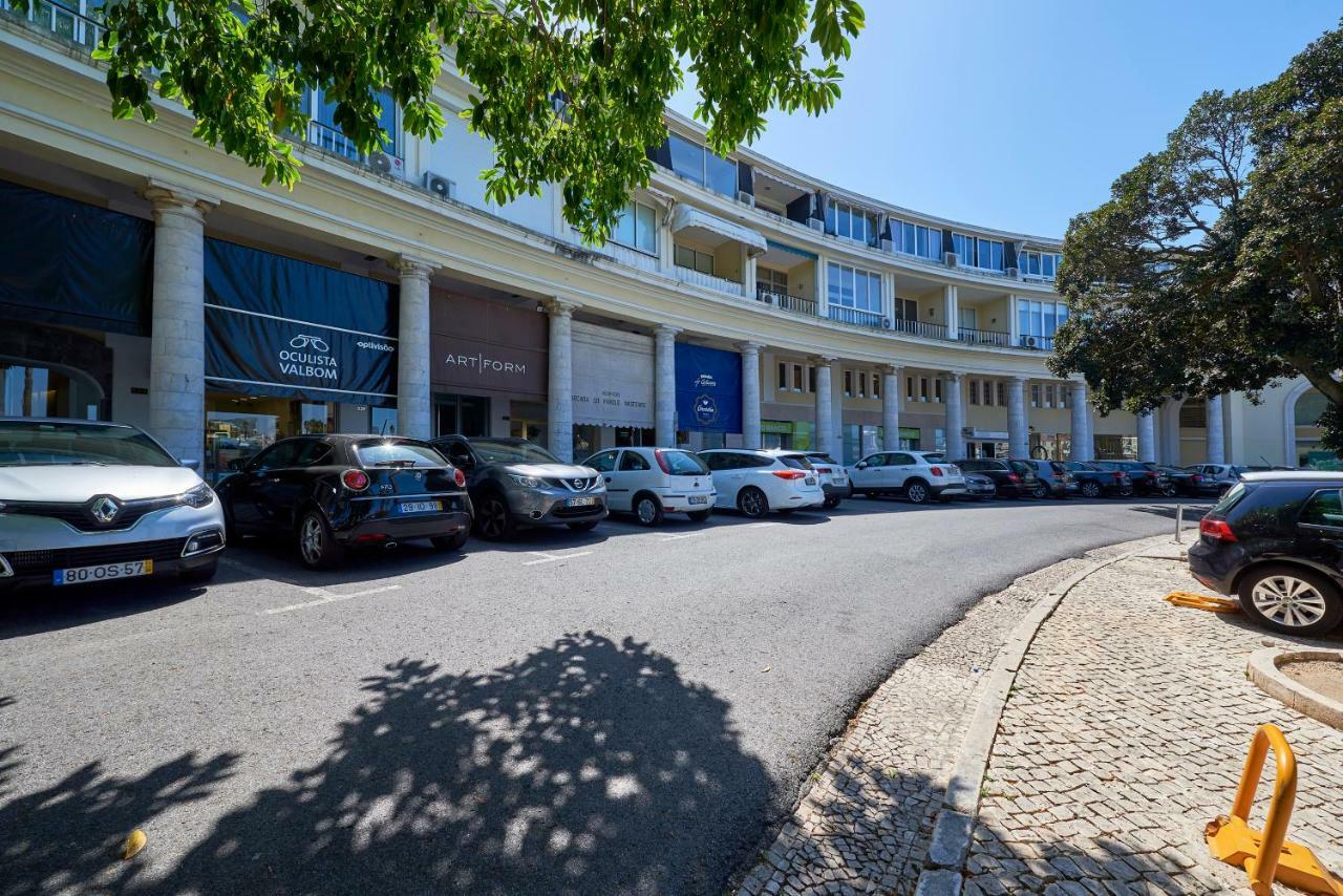 Beachfront Cascais,Estoril Apartment Luaran gambar
